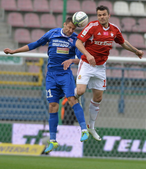 PIŁKARSKA EKSTRAKLASA WISŁA KONTRA PODBESKIDZIE  (Paweł Brożek Tomasz Górkiewicz )