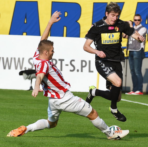 PIŁKA NOŻNA LIGA POLSKA CRACOVIA KRAKÓW KORONA KIELCE (Bartosz Rymaniak Jacek Kiełb)