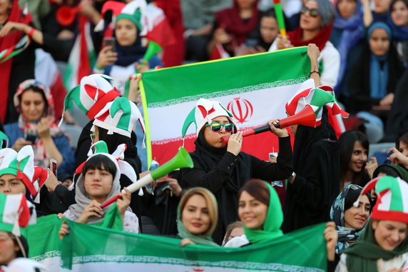 El. MŚ 2022: Iranki obejrzały na stadionie mecz Iran - Kambodża