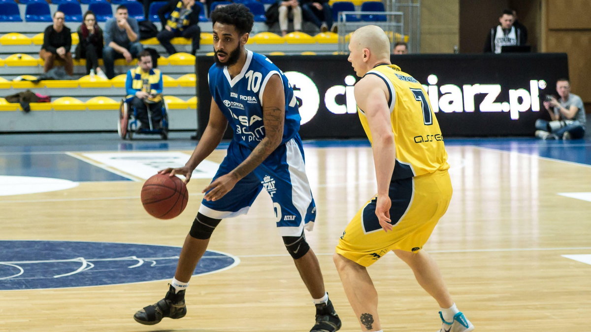 Ryan Harrow, Rosa Radom