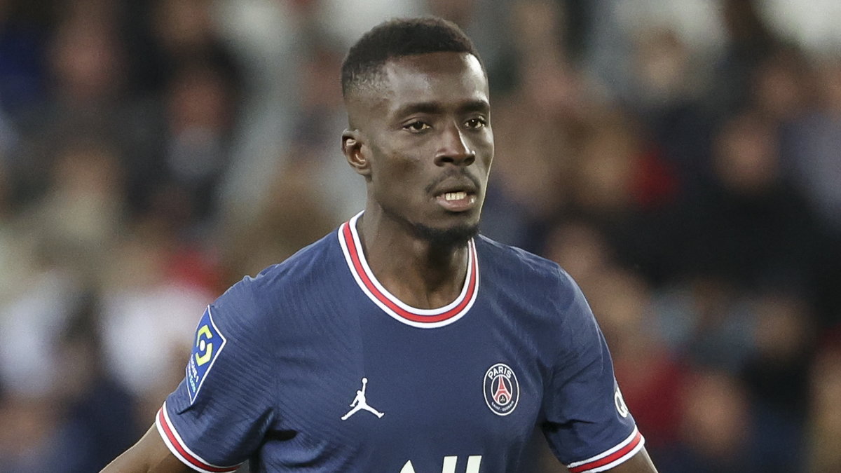 Idrissa Gueye w barwach PSG (maj 2022 r.)