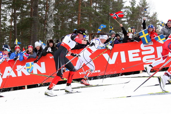 Justyna Kowalczyk podcina Charlotte Kallę