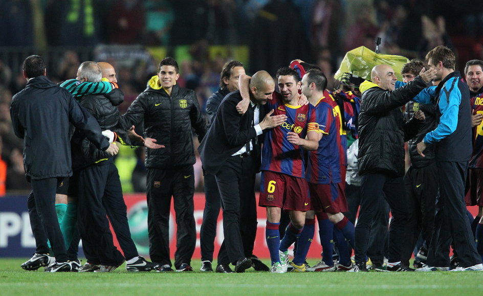 Xavi i Pep Guardiola po finale Ligi Mistrzów w 2011 r.