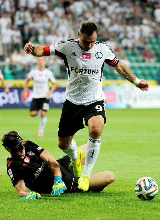 PIŁKARSKA EKSTRAKLASA LEGIA KONTRA GÓRNIK ZABRZE (Marek Saganowski Pavels Steinbors)