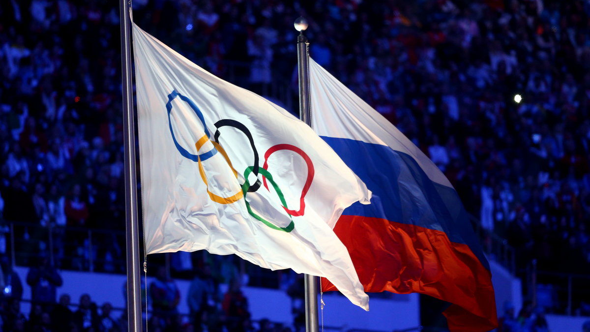 Flaga olimpijska i rosyjska