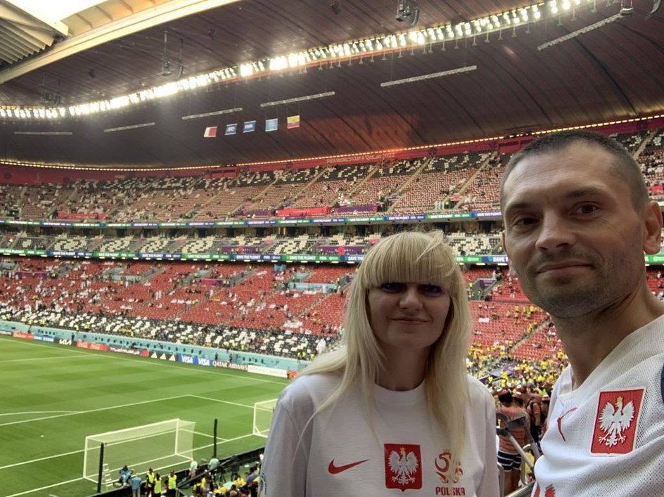Oksana i Grzegorz Staniszewscy na meczu otwarcia w Katarze