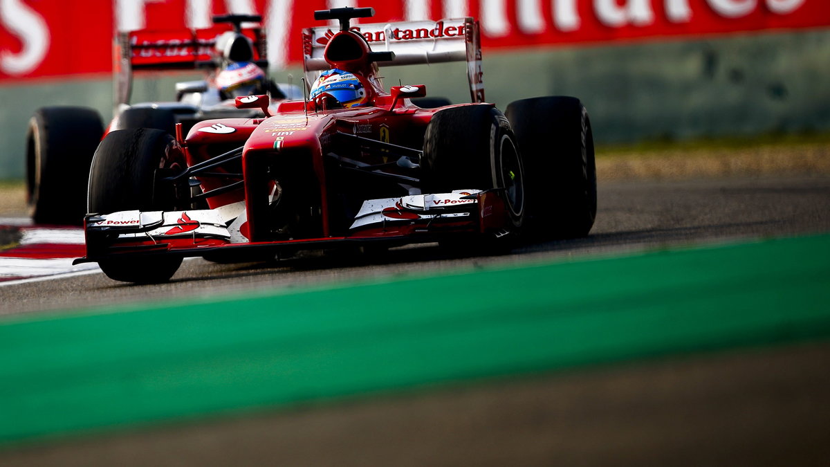 Fernando Alonso (front)