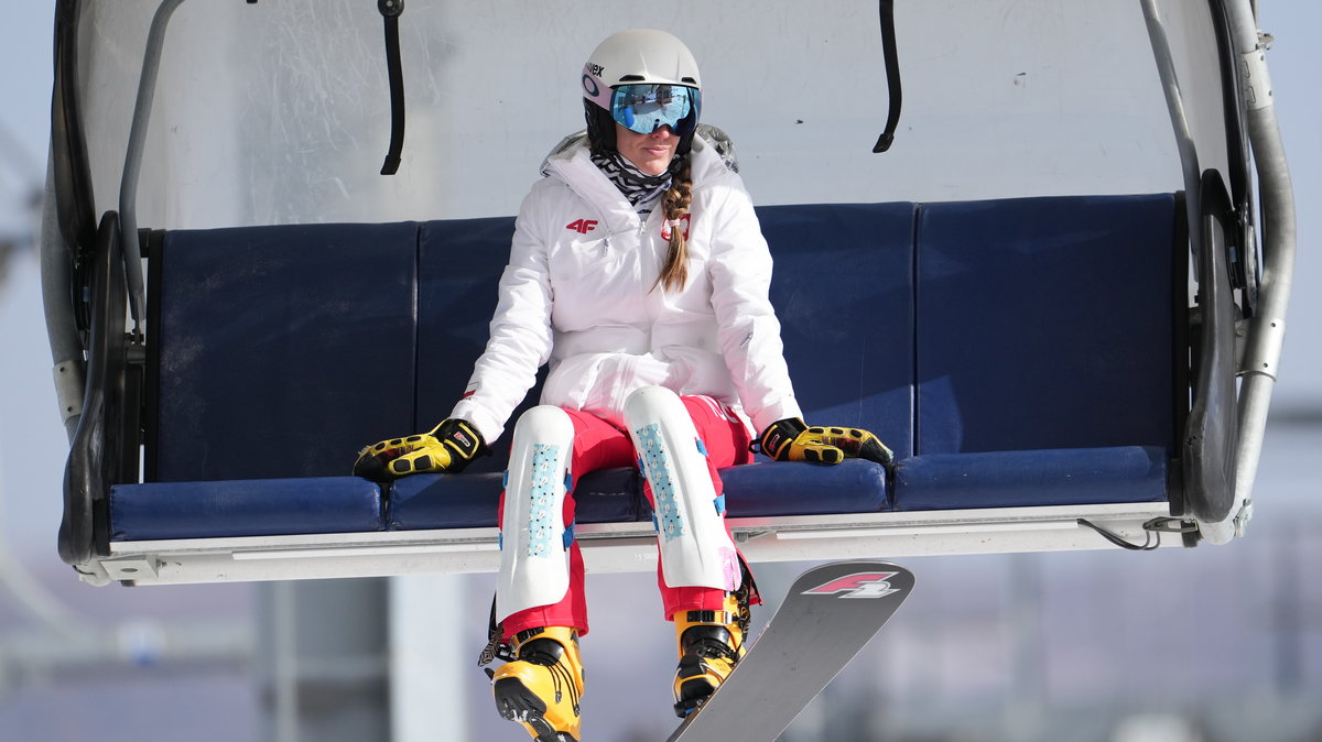 Aleksandra Król z nadzieją jechała na górę, ale niestety trening polskiej kadry snowboardu w Zhangjiakou został przerwany w połowie