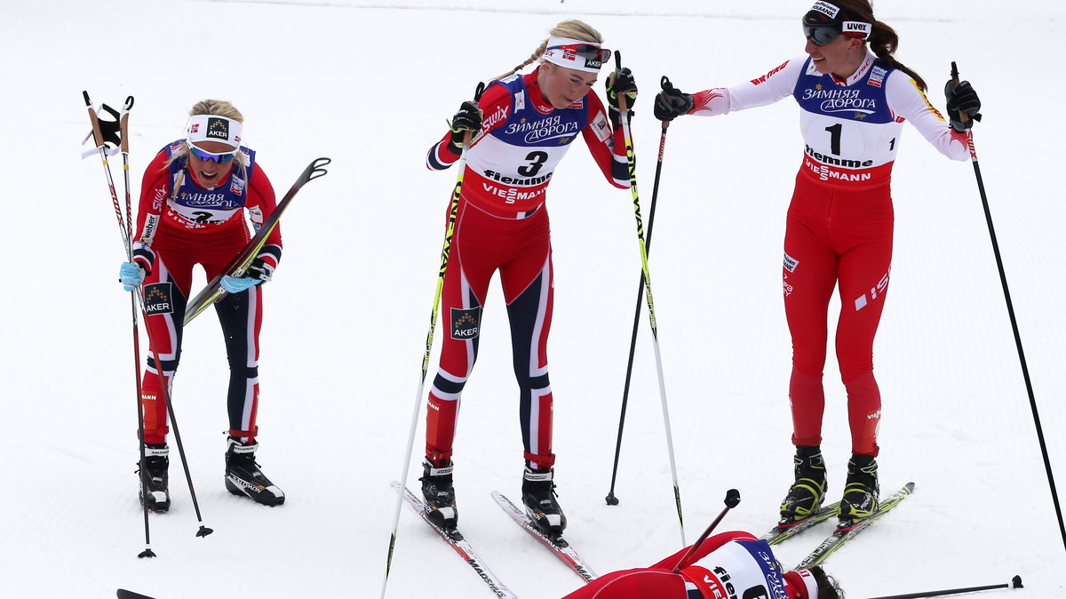 Therese Johaug, Kristin Steira, Heidi Weng (leży) oraz Justyna Kowalczyk