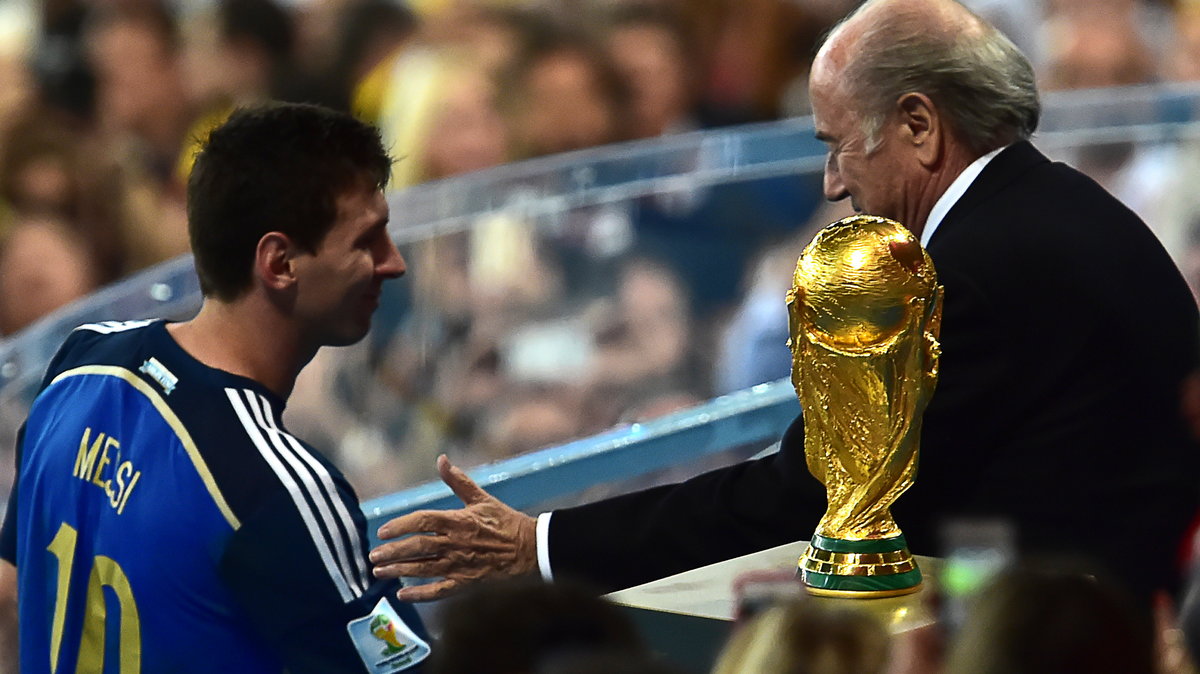 Leo Messi i Sepp Blatter