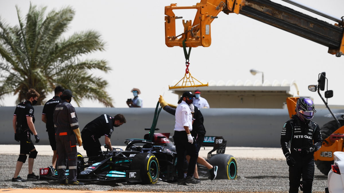 Lewis Hamilton podczas drugiego dnia testów