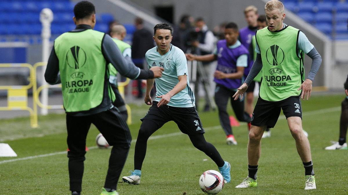 Ajax's Abdelhak Nouri and Donny van de Beek during training