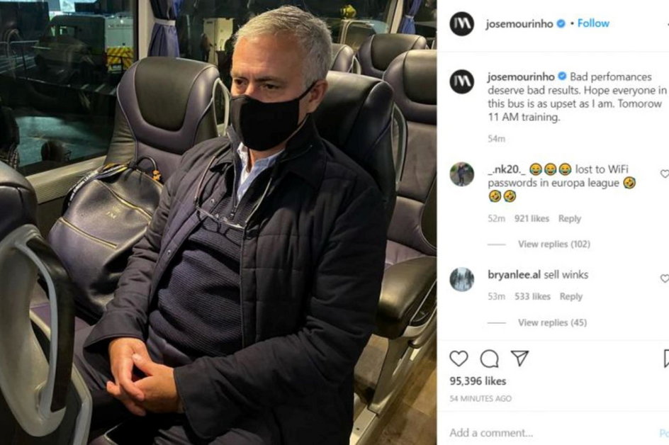 Jose Mourinho w trakcie meczu Romy z Interem Mediolan