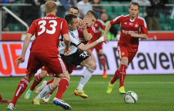 PIŁKA NOŻNA LIGA POLSKA LEGIA WARSZAWA WISŁA KRAKÓW (Miroslav Radović Michał Chrapek Michał Czekaj)