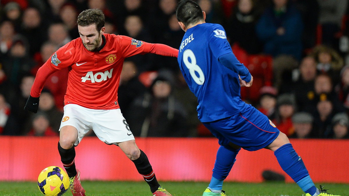 Juan Mata w meczu z Cardiff