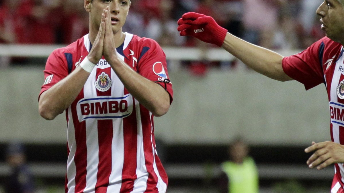 Javier Hernandez (L)