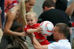 Lukas Podolski z żoną Moniką i synem