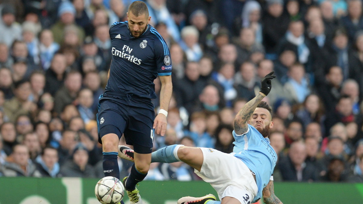 Karim Benzema (L)