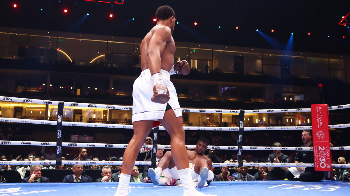 Anthony Joshua i Francis Ngannou