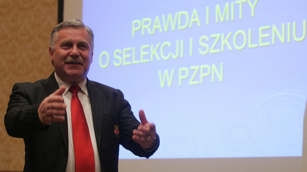 PIKA NOŻNA PZPN WYDZIAL SZKOLENIA KONFERENCJA