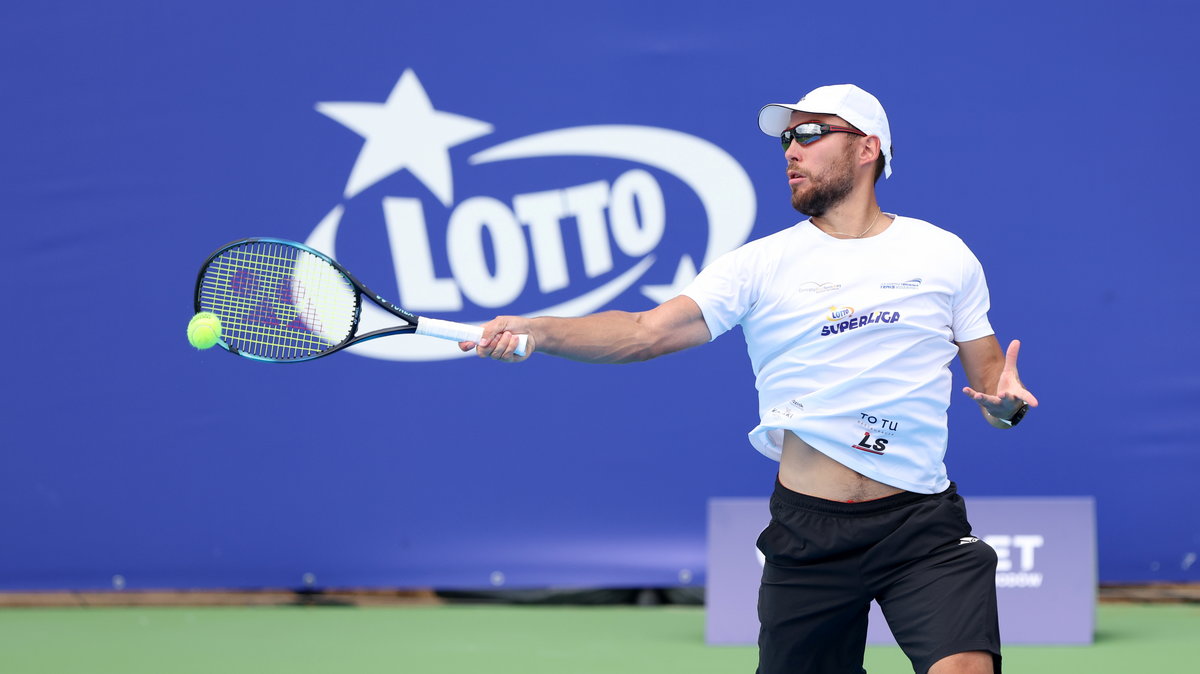 Jerzy Janowicz i Kamil Majchrzak odpadli już w pierwszej rundzie Kozerki Open