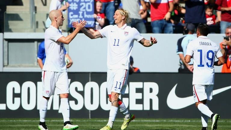 Genialny gol z rzutu rożnego Michaela Bradley'a w meczu USA - Panama