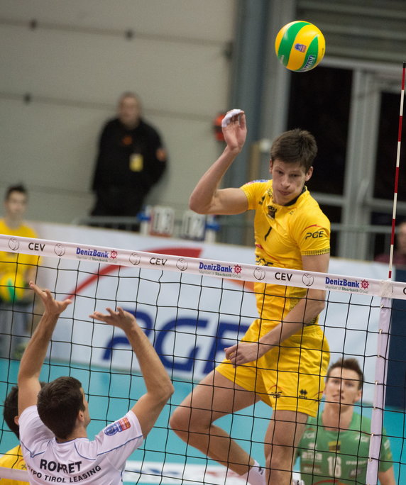 BEŁCHAÓW LM SIATKARZY PGE SKRA HYPO TIROL INNSBRUCK (Srećko Lisinac )