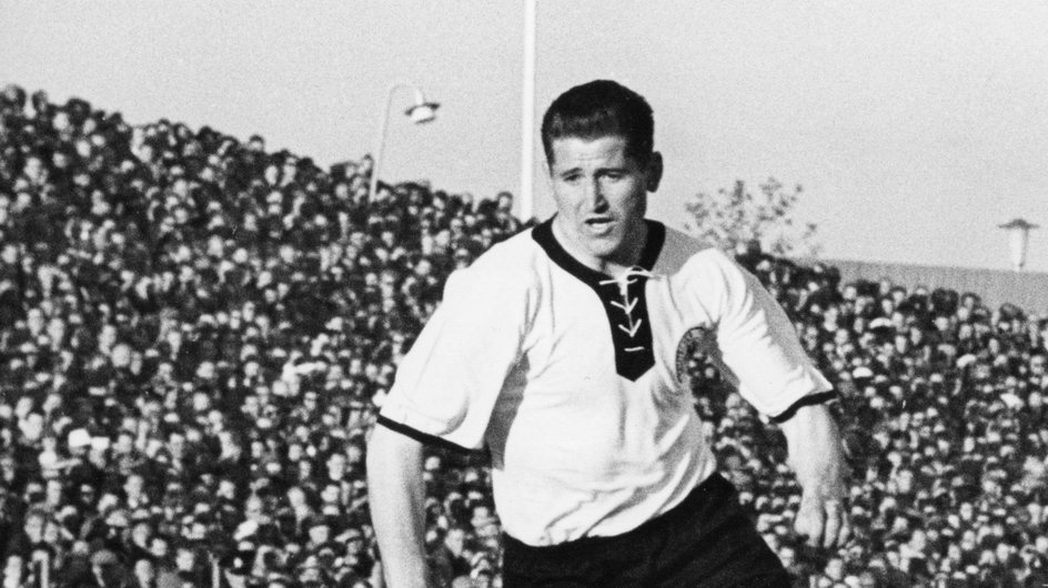 Helmut Rahn (1954 i 1958) - 10 goli