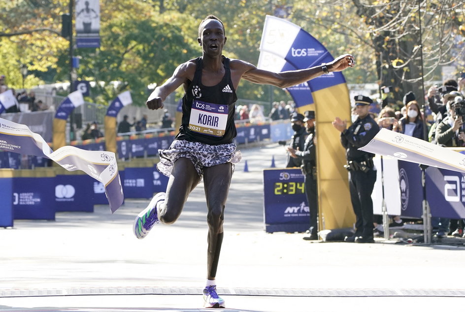 Albert Korir maraton w Nowym Jorku wygrał zdecydowanie