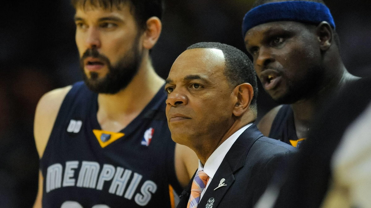 Lionel Hollins