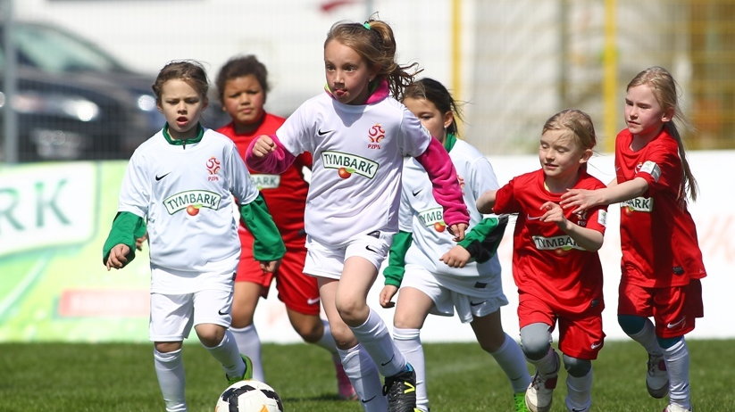 Z Podwórka na Stadion