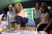 epa07138053_2 - epaselect COLOMBIA SCHOOLS SHAKIRA (Shakira at inauguration of new school in El Bosque)