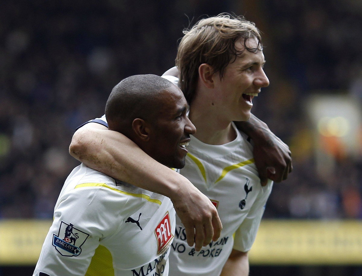 Jermain Defoe (L)