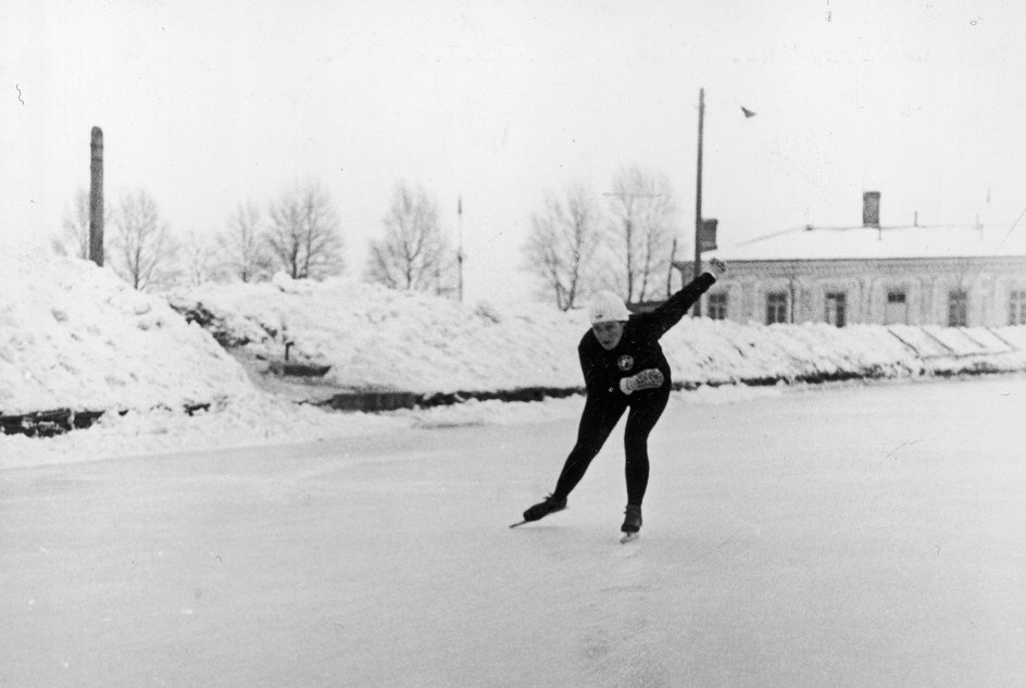 Cztery z sześciu polskich łyżwiarskich medali igrzysk olimpijskich zdobyły kobiety. Pewnie drugie tyle mogłaby mieć na koncie Zofia Nehring, gdyby tylko mogła o nie powalczyć. 