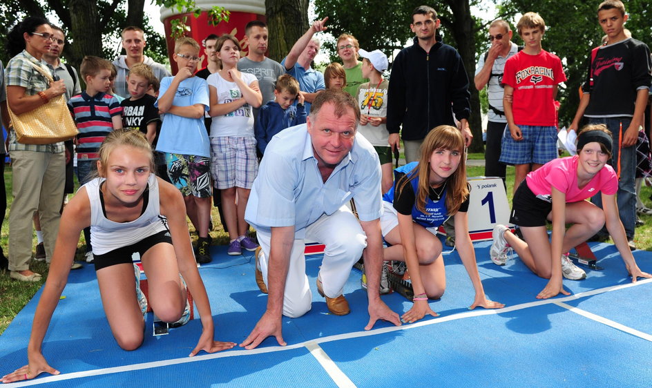 Gdy skończyłem 50 lat, koledzy z tej okazji kupili mi duży, ładny telewizor – wspomina Woronin.