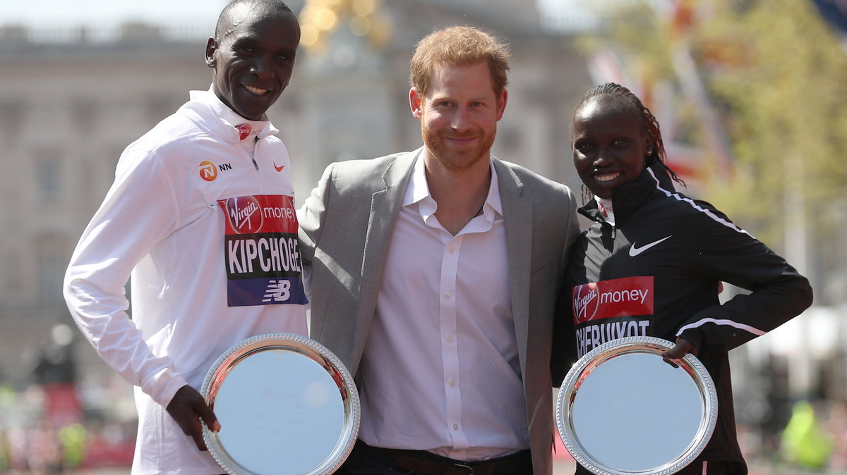 Książę Harry i zwycięzcy Maratonu Londyńskiego