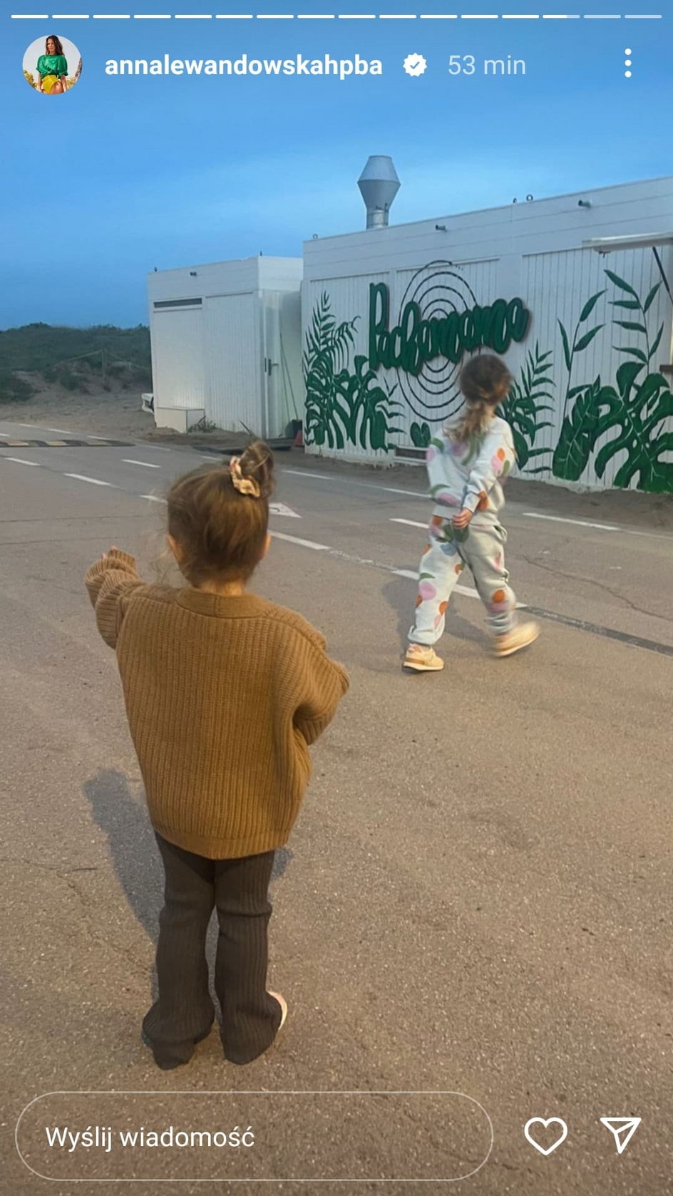 Anna Lewandowska pokazała na Instagramie zdjęcia córek