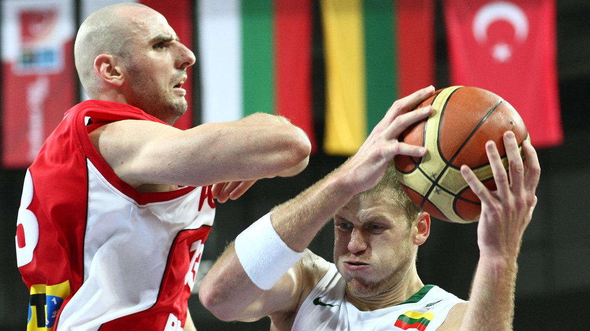 Marcin Gortat podczas Eurobasketu w 2009 r