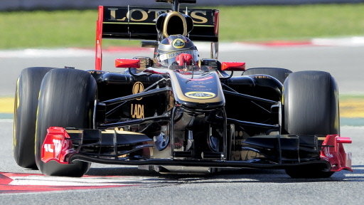 Nick Heidfeld w bolidzie Lotus Renault GP