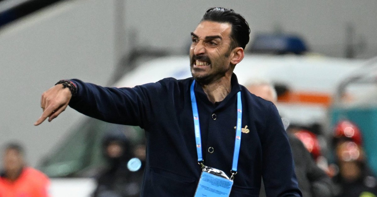 Legia Warszawa chciała trenera z Rumunii. Nie był zainteresowany