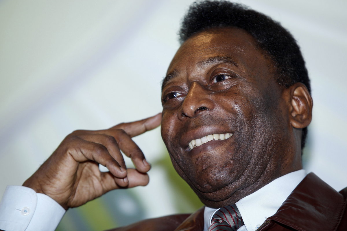 Edson Arantes do Nascimento - Pele