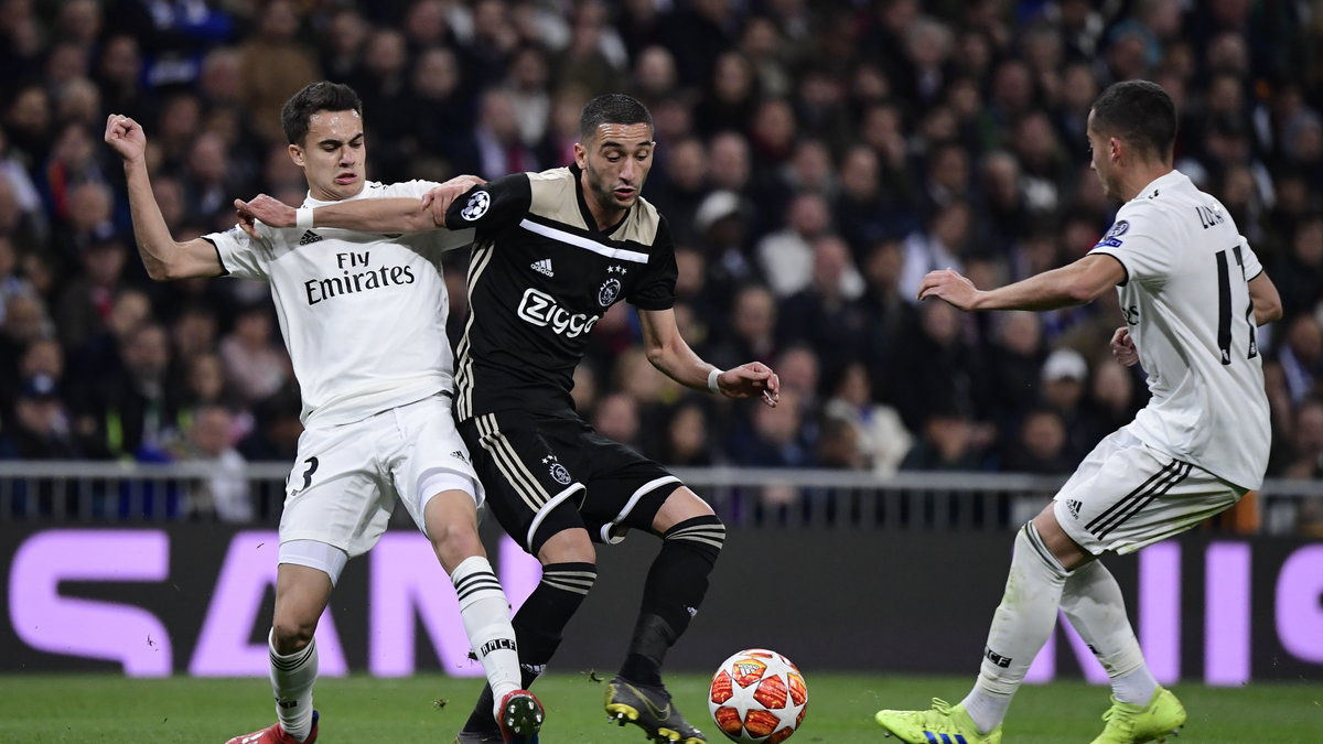 Hakim Ziyech (Ajax Amsterdam) oraz Nacho Fernandez i Lucas Vazquez (Real Madryt)