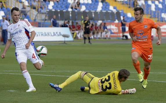 PIŁKA NOŻNA TERMALICA BRUK-BET NIECIECZA GÓRNIK ZABRZE ( Emil Drozdowicz Sebastian Przyrowski Rafał Kosznik)