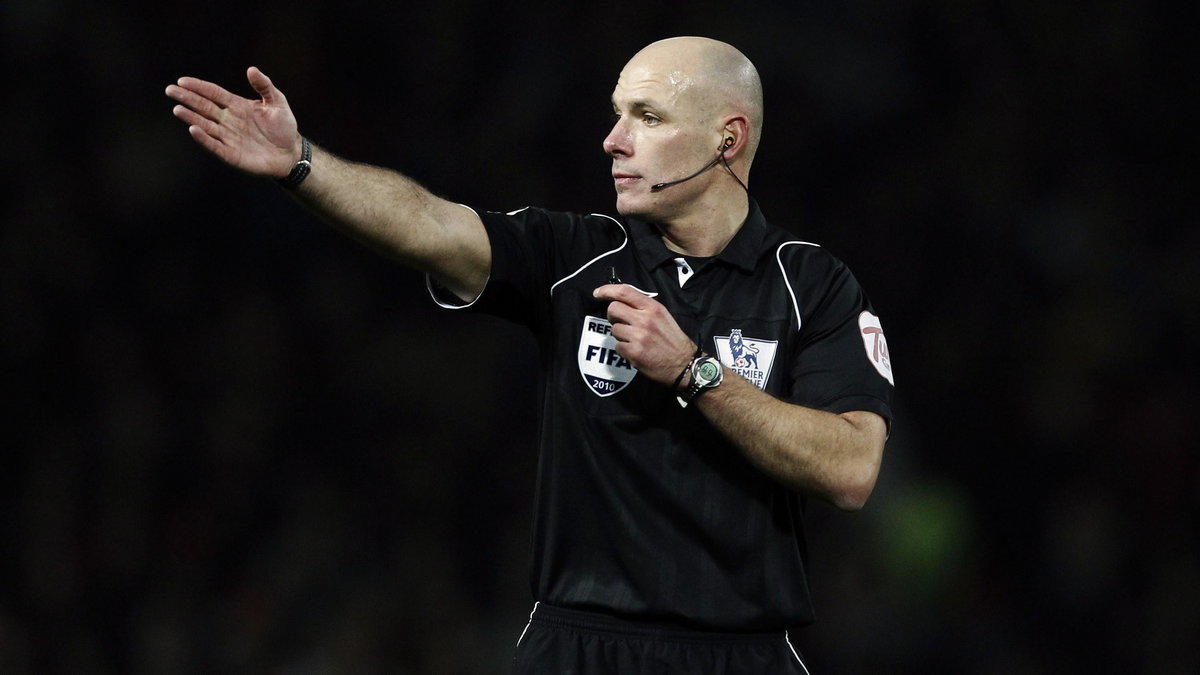 Howard Webb (sędzia meczu Rosja - Czechy)