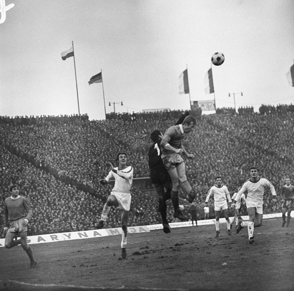 Górnik Zabrze - Lewski Spartak Sofia - 1970 r. - 100 tys. widzów