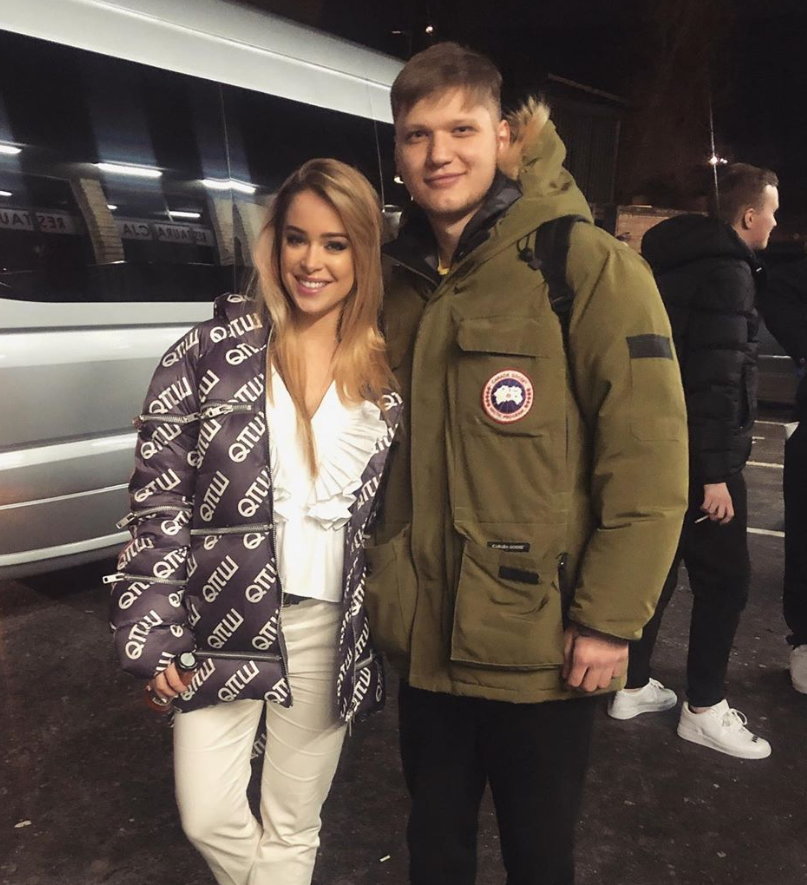 Kinga Kujawska i Ołeksandr "S1mple" Kostyliew, jeden z najlepszych graczy CS:GO na świecie