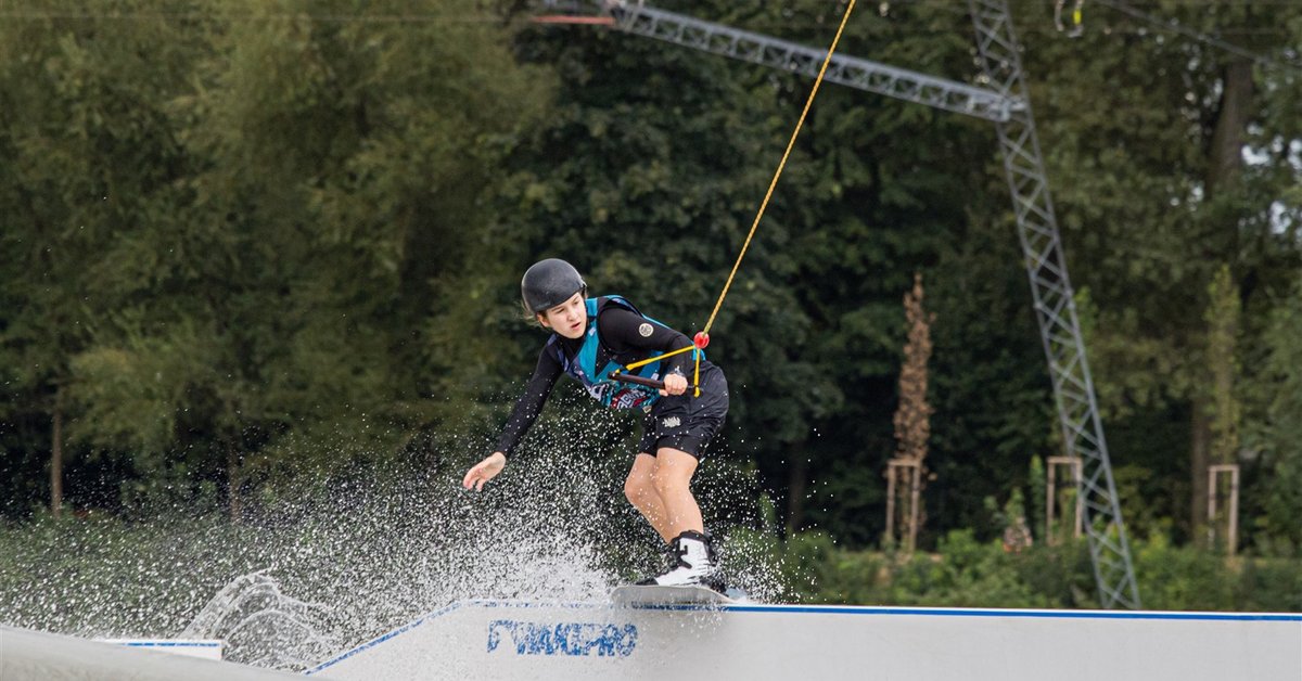 Polscy juniorzy i seniorzy na podium ME w wakeboardzie  - medale indywidualne i drużyny!
