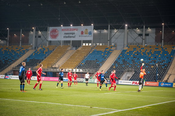 PIŁKA EKSTRAKLASA ZAWISZA BYDGOSZCZ KONTRA PIAST GLIWICE