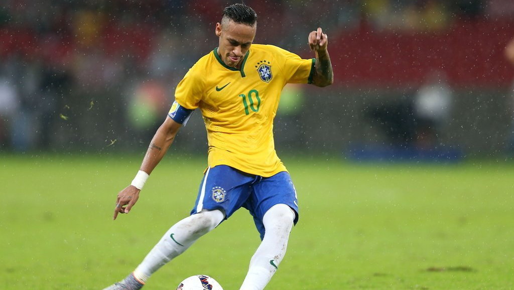 Neymar w koszulce reprezentacji Brazylii, fot. Jefferson Bernardes / AFP Photo