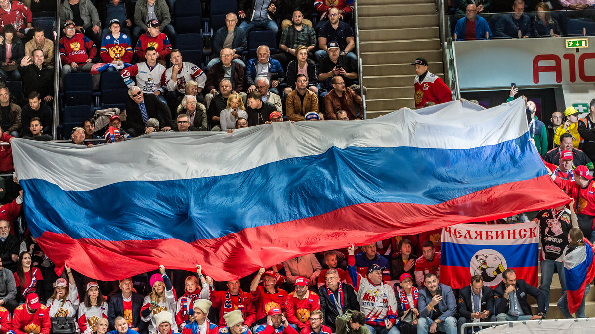 Rosyjska flaga podczas mistrzostw świata na Słowacji w 2019 r.